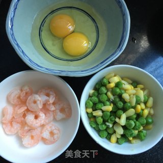 虾仁榨菜炒饭的做法步骤：3