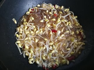 黄豆芽炒水晶粉的做法步骤：7