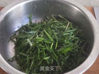 蒜苗炒鸡蛋的做法步骤：4