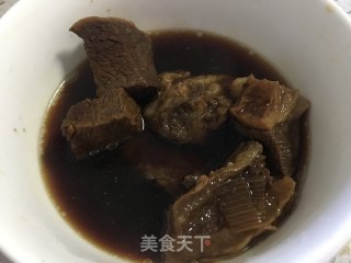 老坛酸菜牛肉面的做法步骤：6