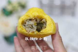 胡萝卜粉丝酸菜肉末包子的做法步骤：15