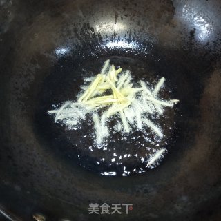 酸菜炒牛肉的做法步骤：3