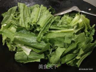 清炒油麦菜的做法步骤：3