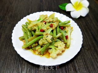 花菜炒豆角的做法步骤：7