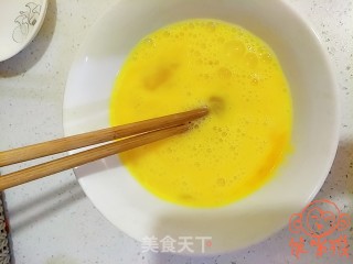 胡萝卜炒鸡蛋的做法步骤：3