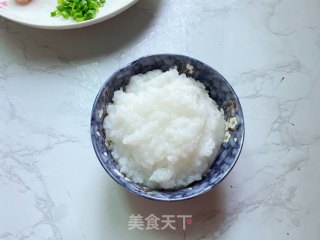 菜心粒肉丸粥＋虾虾菠菜粥~的做法步骤：3