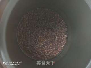 红豆红薯糯米丸子汤的做法步骤：1