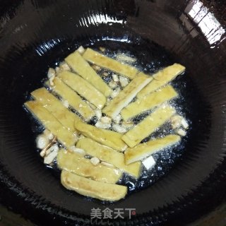 花菜炒豆干的做法步骤：3