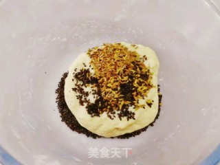 酥脆茴香小油条的做法步骤：5