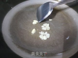 散花菜炒鸡胸肉的做法步骤：4