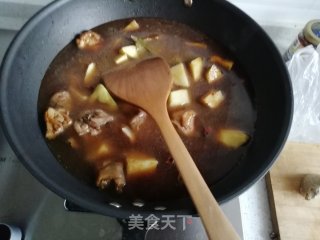 土豆烧鸡腿的做法步骤：5