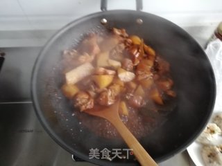 土豆烧鸡腿的做法步骤：6