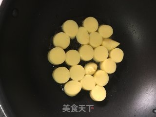 咖喱玉子豆腐的做法步骤：2