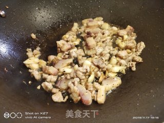 咸鱼肉末炒茄子的做法步骤：6