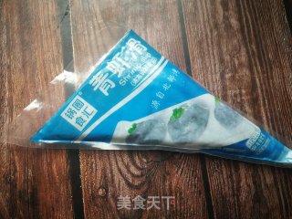 小白菜木耳炒虾滑的做法步骤：2