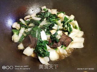 白菜炒牛肉片的做法步骤：6