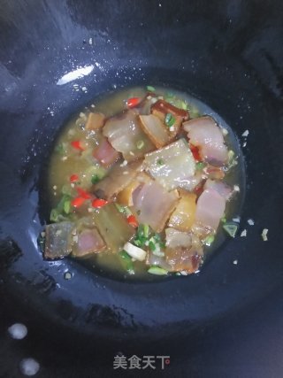 腌萝卜干炒腊肉的做法步骤：6