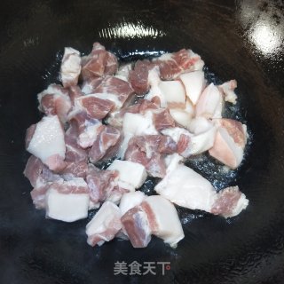 红焖肉咸菜煲的做法步骤：6