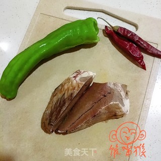 干煸牛心的做法步骤：1