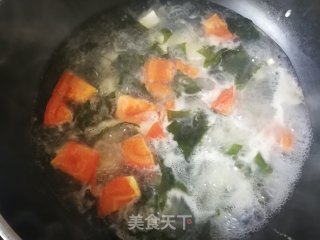 金针菇海带芽豆腐蛋花汤的做法步骤：10