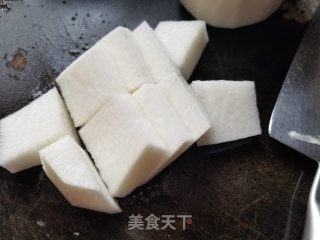 鲫鱼萝卜豆腐汤的做法步骤：3