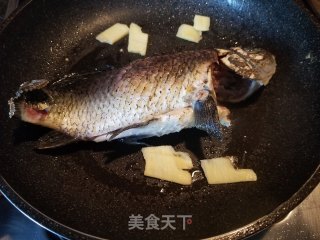 鲫鱼萝卜豆腐汤的做法步骤：9