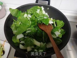 青菜炒香菇的做法步骤：4