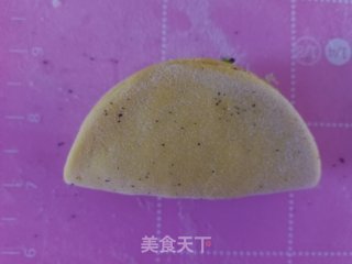 南瓜黑芝麻葱香花卷的做法步骤：13