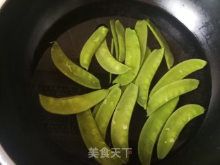 山药南瓜炒荷兰豆的做法步骤：5