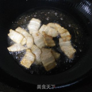 五花肉干豆腐炖土豆的做法步骤：3