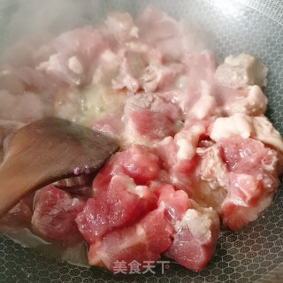 土豆炖牛腩的做法步骤：4