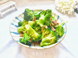 年夜饭必备简单快手家常菜西兰花炒肉的做法步骤：7