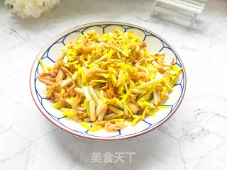 蒜苗的家常炒法：不管春节还是平时小白必备的简单快手菜的做法步骤：6