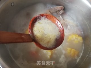 胡萝卜玉米猪颈骨汤的做法步骤：13