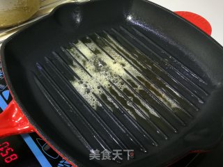 #Harthsun珐琅铸铁牛排煎锅试用#香煎牛排的做法步骤：5