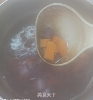 紫薯红薯酒酿圆子的做法步骤：3