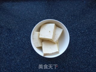 韩式虾仁泡菜汤的做法步骤：3