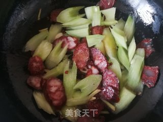 西芹炒腊肠的做法步骤：10