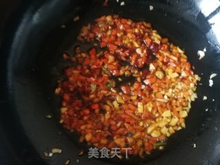 红红火火：金针菇蒸腊肠的做法步骤：14