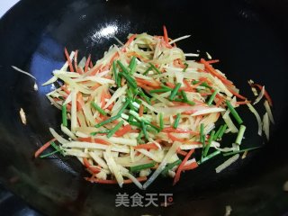 三丝鸡肉卷的做法步骤：9