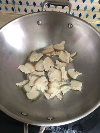 豆豉回锅肉炒青椒的做法步骤：2