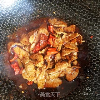 肉烧腐竹的做法步骤：9