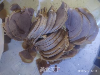 胡萝卜白菜炖牛肉的做法步骤：2