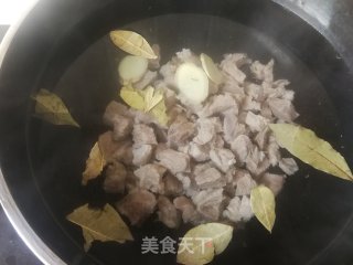 咖喱牛腩的做法步骤：6