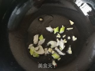 鱼头蛋花汤的做法步骤：6