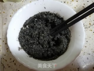 黑芝麻汤圆的做法步骤：1