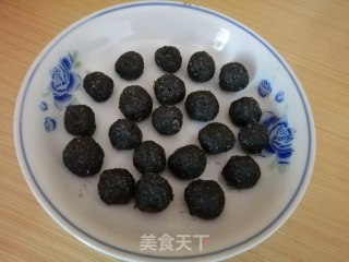 黑芝麻汤圆的做法步骤：2