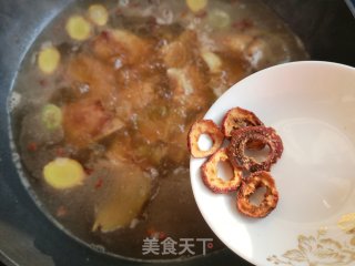 土豆炖排骨的做法步骤：7