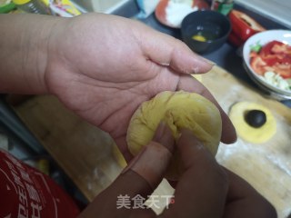 南瓜豆沙发面饼的做法步骤：10