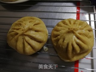 牛肉胡萝卜包子的做法步骤：13